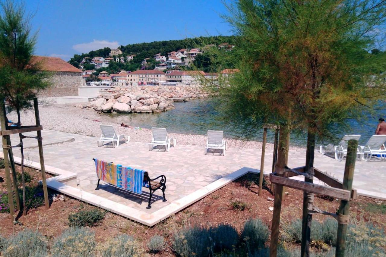 Apartments With A Parking Space Jelsa, Hvar - 8713 Jelsa  Exterior foto